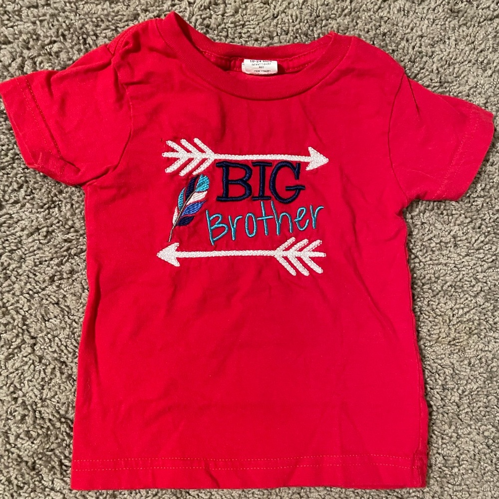 Big brother announcement T shirt, red, 18-24 months